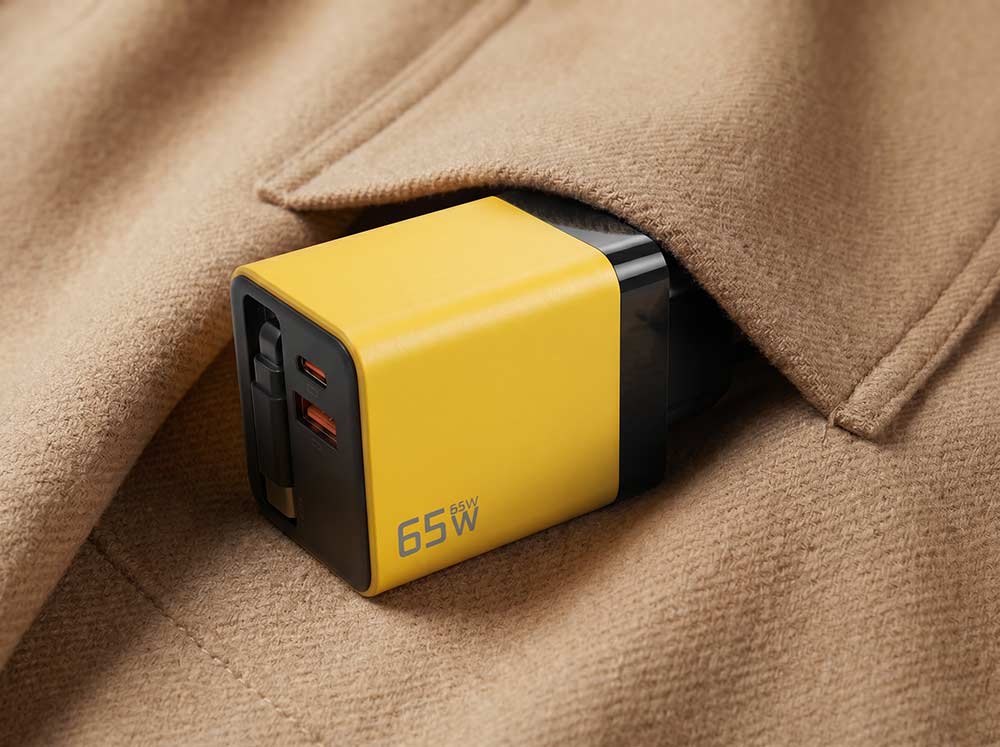 65W All-in-One Fast Charger with Built-In Retractable USB-C Cable (offer)