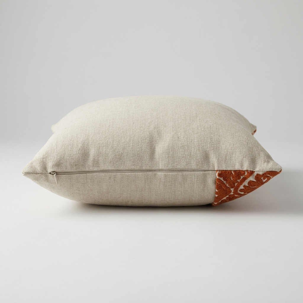 Linen back of the pillow cover with concealed zip