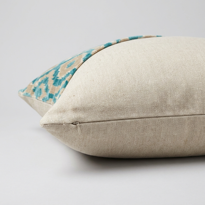 Linen back of the pillow cover with concealed zip